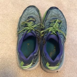 Hoka Cliftons